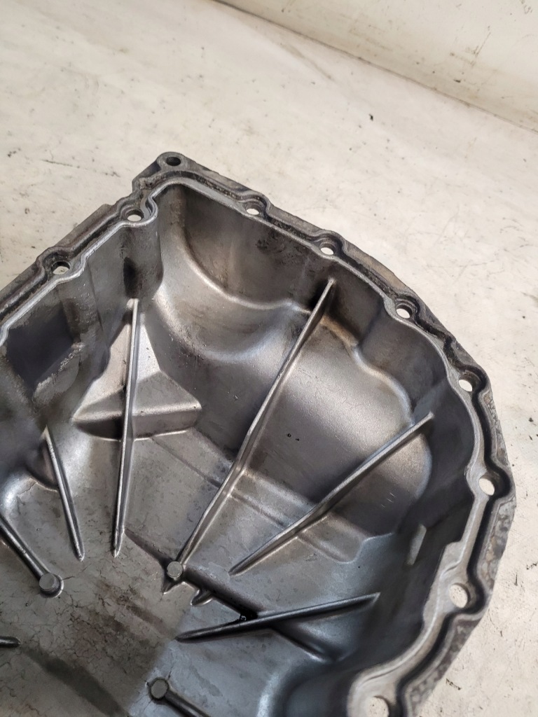 Поддон масляная оригинальный номер 7700111746 renault scenic 1 1.9dci Доставка