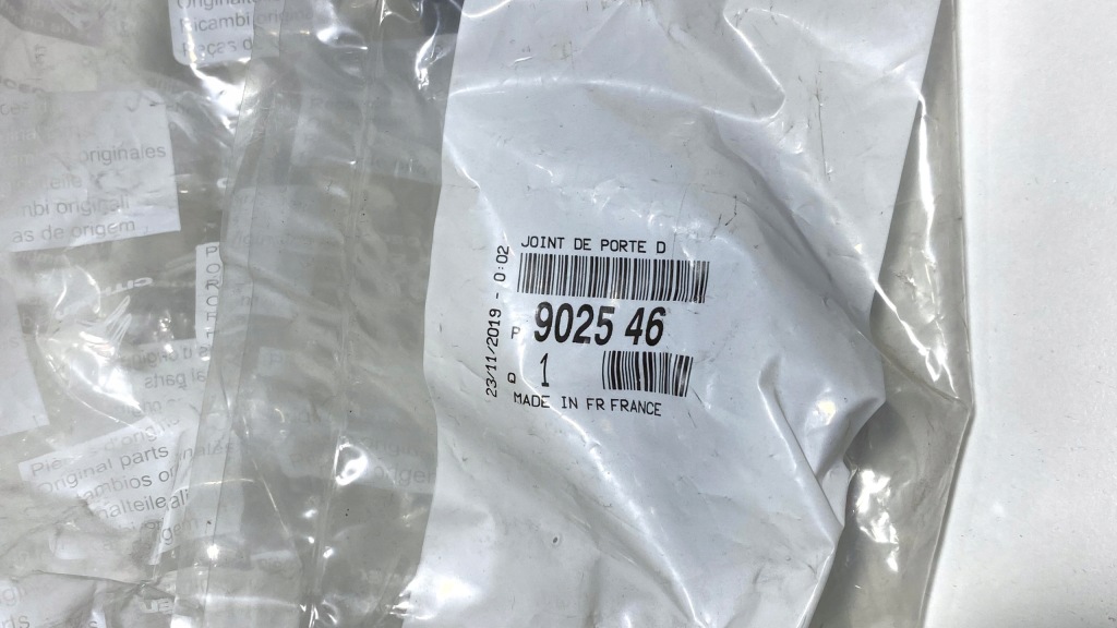 фото №4, Молдинг дверь перед правый peugeot 207 9680065480