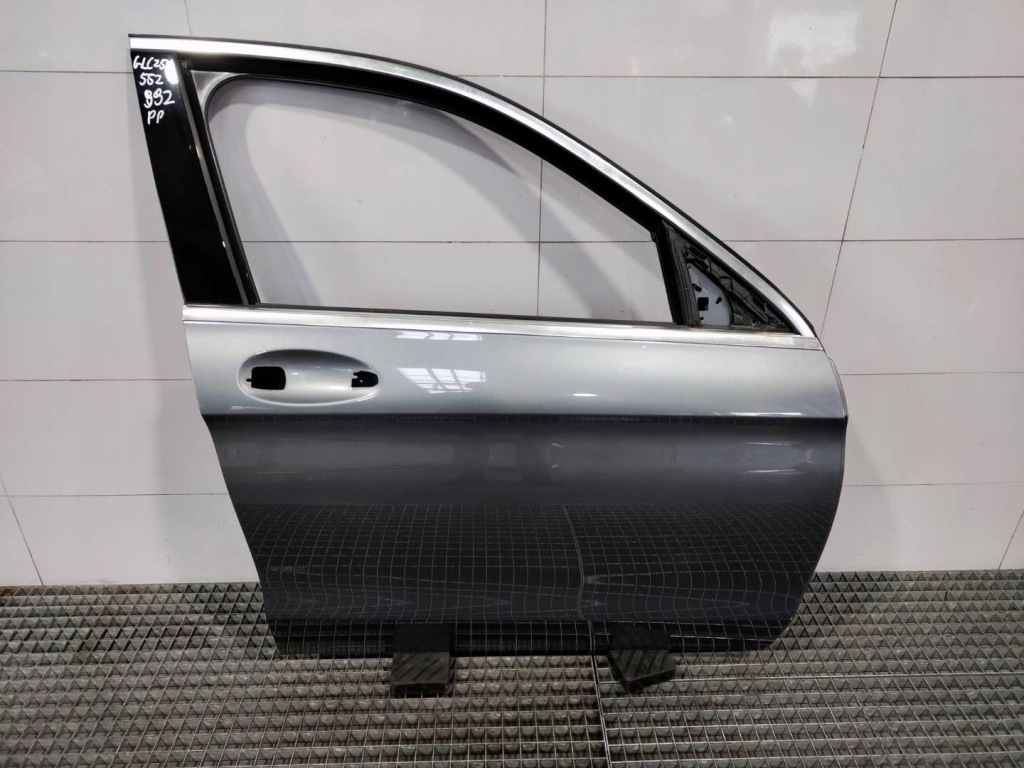 фото №1, Дверь правое перед 992 c992 mercedes glc w253 x253