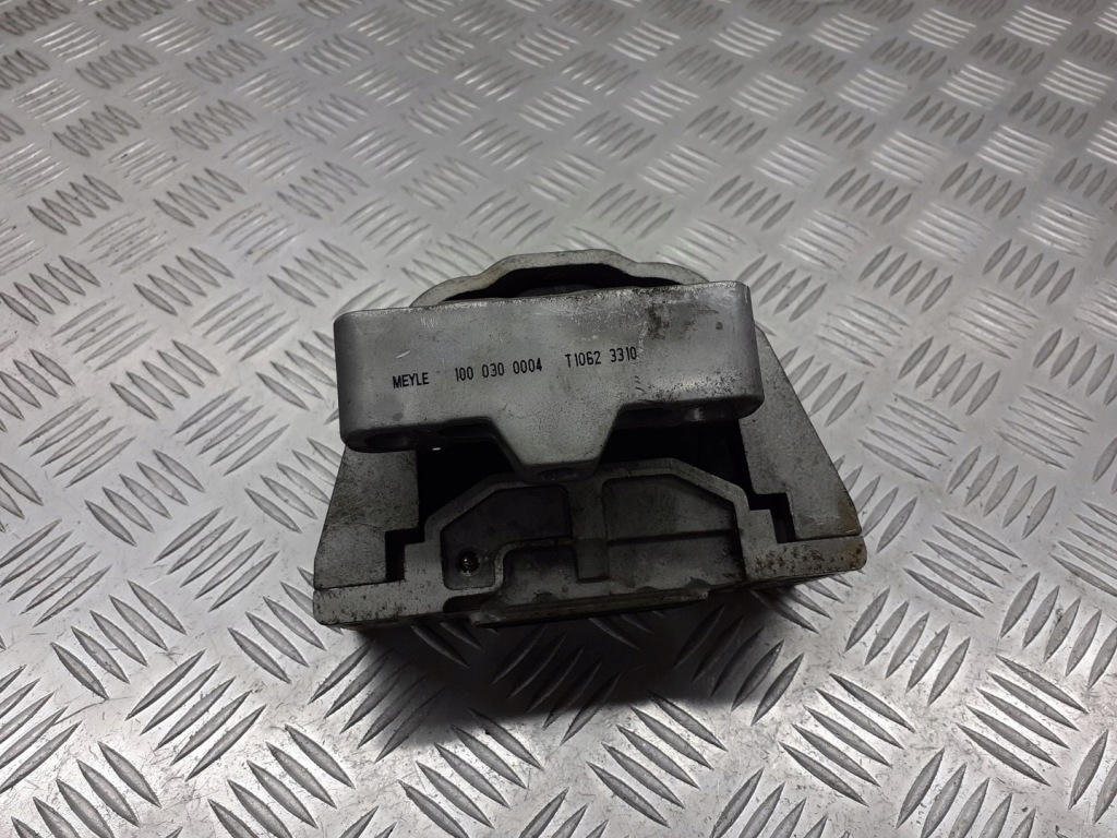 фото №1, Подушка двигателя vw bora 1.6