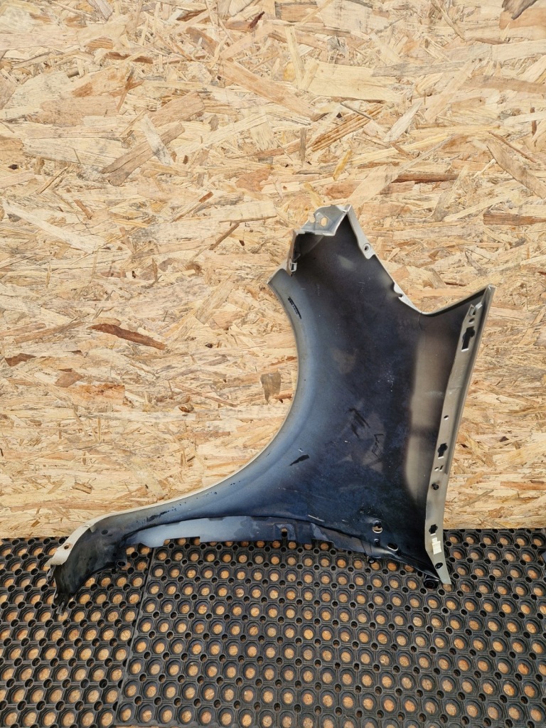 Renault clio 3 ted11 195 крыло  перед передний правый Доставка