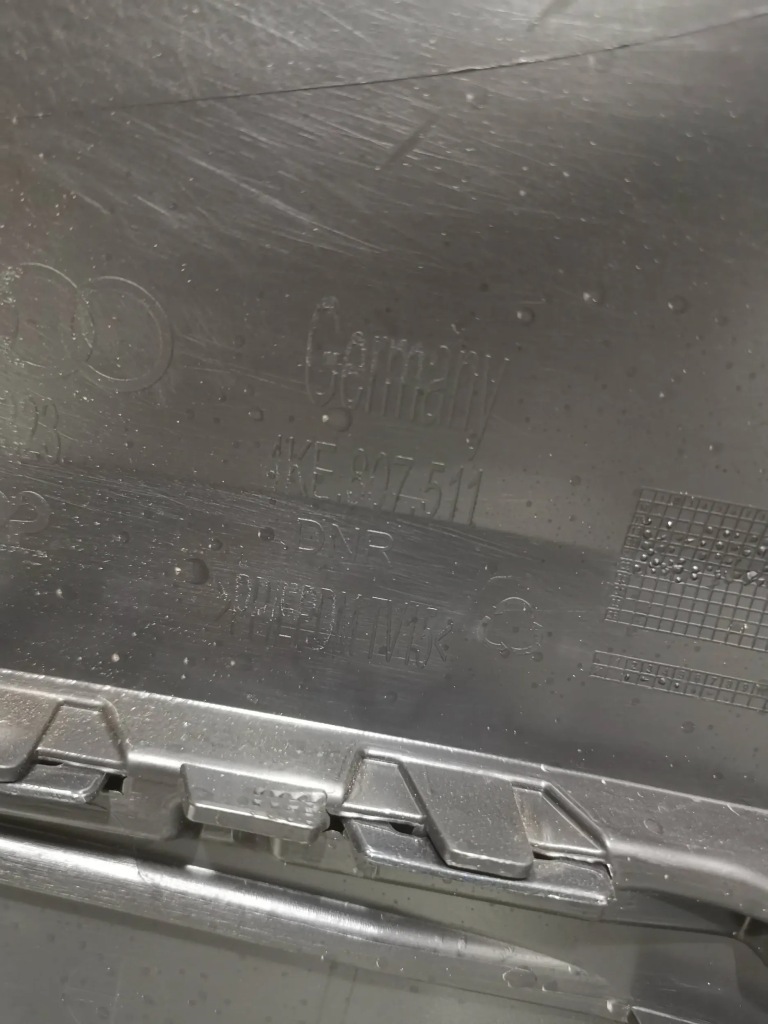 Audi e-tron 4ke бампер задний  задний 4ke807511 oryg !! новый с Разборки