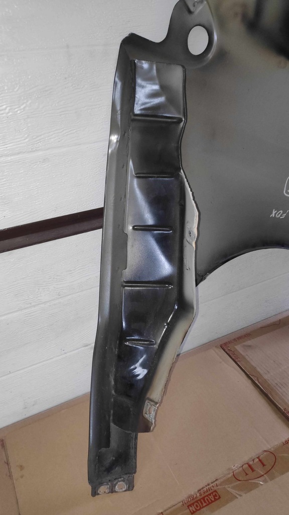 фото №16, Крыло левый перед vw fox оригинал 03-11