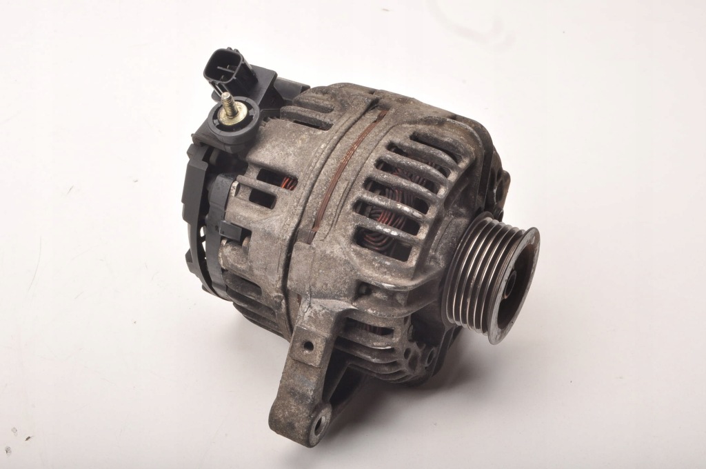 Купить Toyota corolla e12 1.4 vvti генератор 0124315024