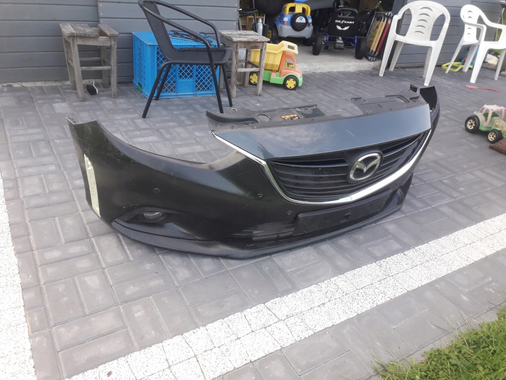 Mazda 6 gj 2012-2015 бампер перед оригінал комплектний  tylko під  датчики Зі Шроту