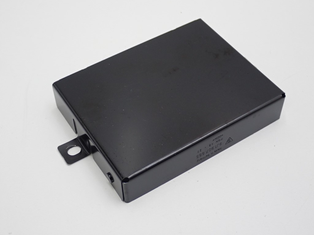 фото №1, Захист корпус радара блок керування porsche taycan 21