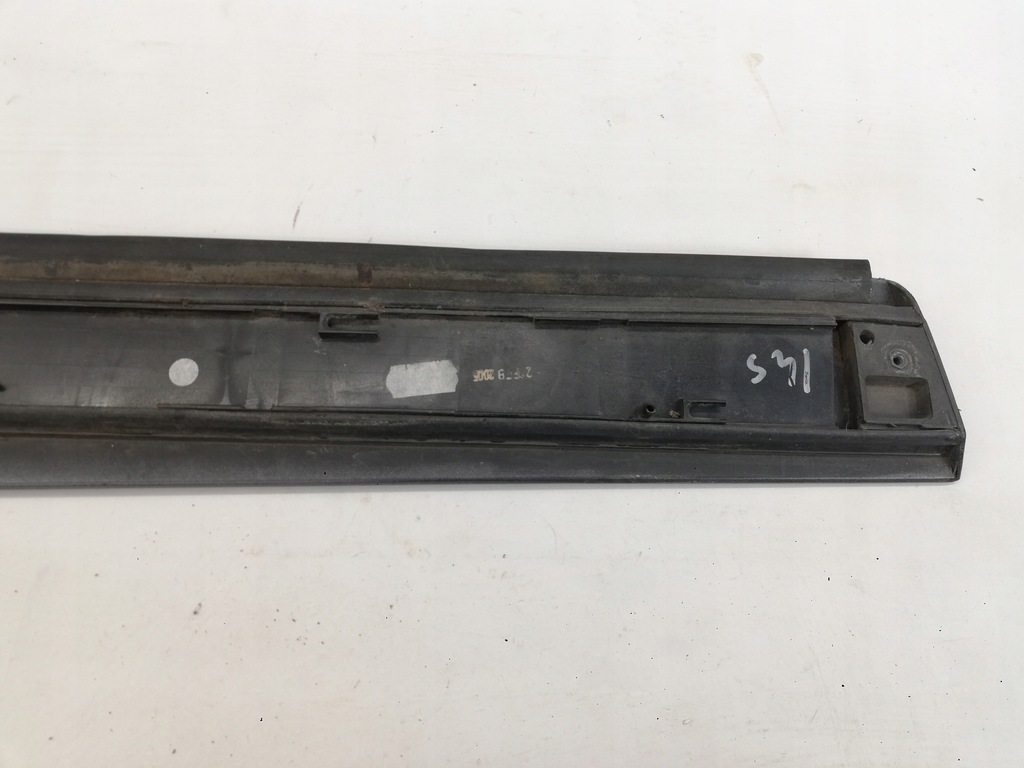 фото №12, Audi a6 c6 rs6 правая задняя молдинг задняя przed liftem