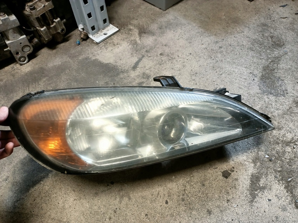 фото №1, Лампа перед права nissan primera p11 lift