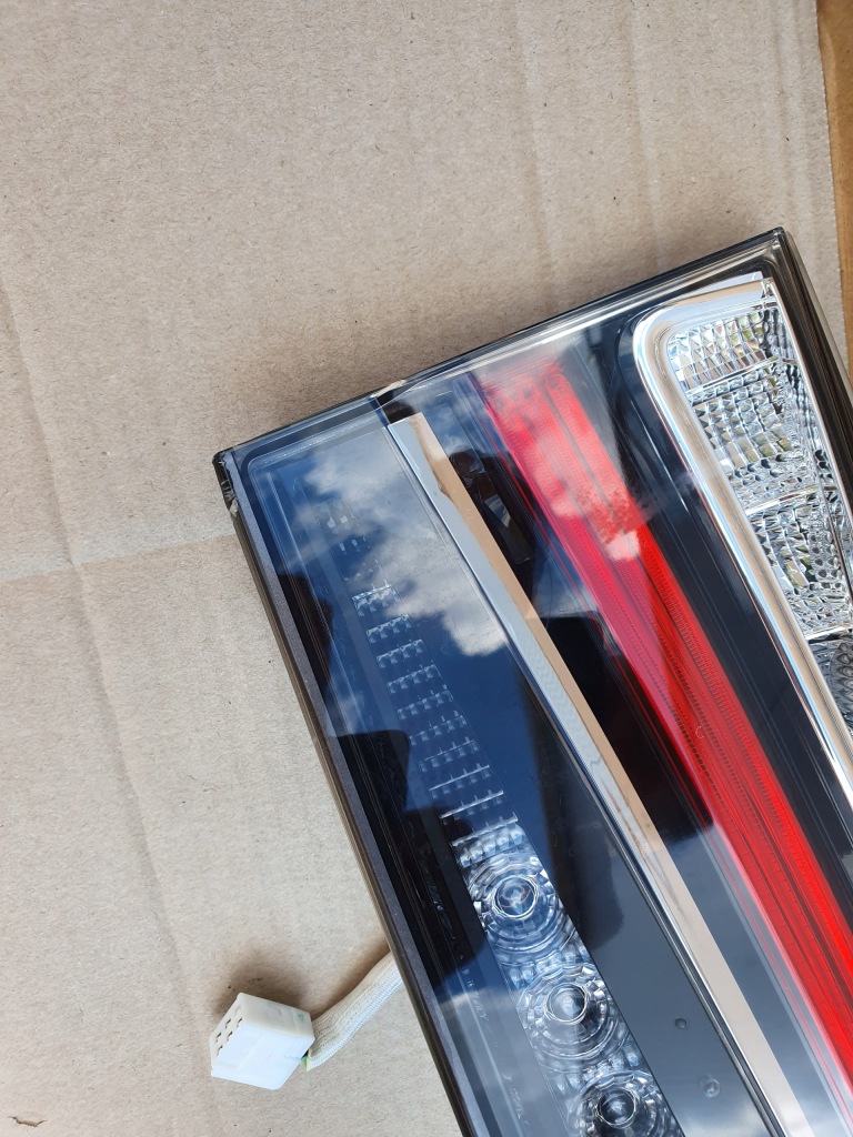 фото №5, Lexus gs iv lift лампа задняя правая led ładna