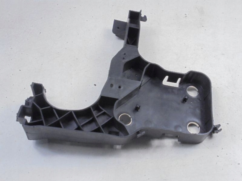 фото №1, Scenic ii панель фары поперечина передний левый 8200137495