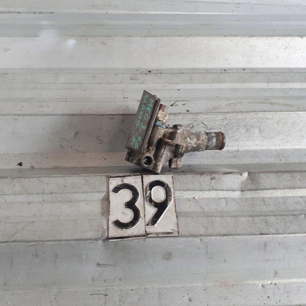 фото №1, Megane i classic 1.6 8v корпус термостата