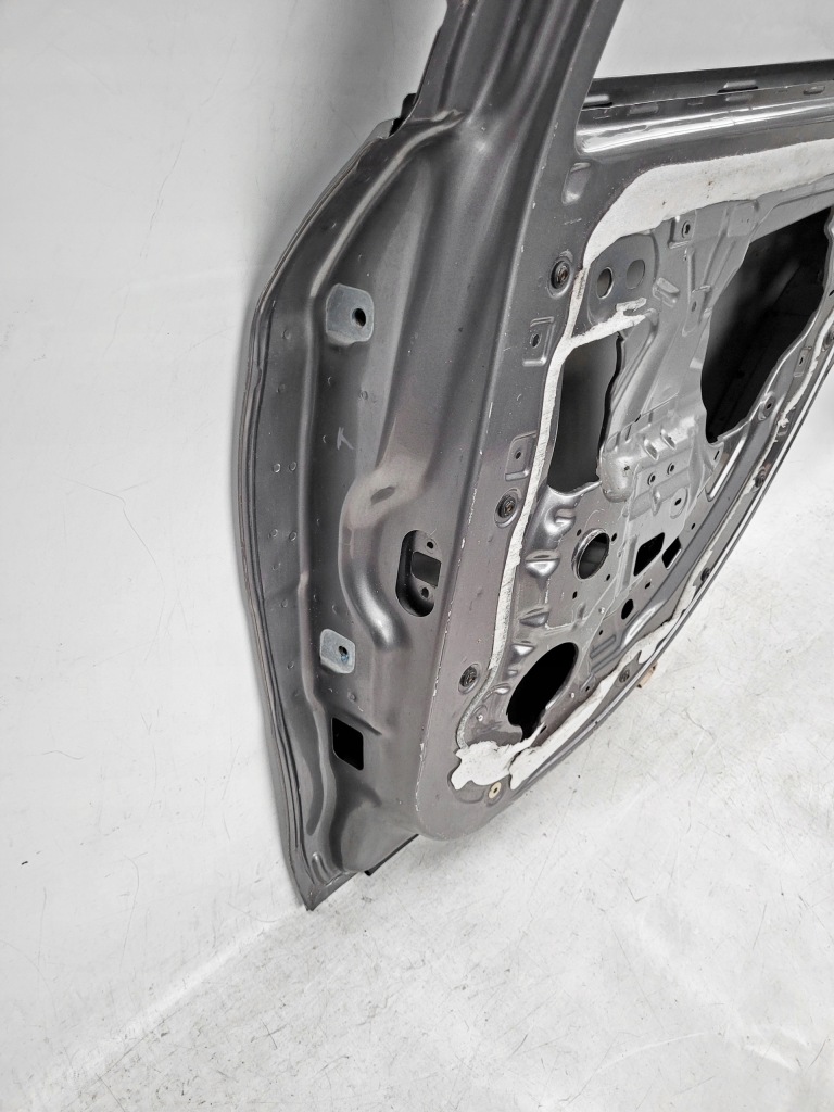 Двері праве задня fiat tipo kombi 2015- Зі Шроту