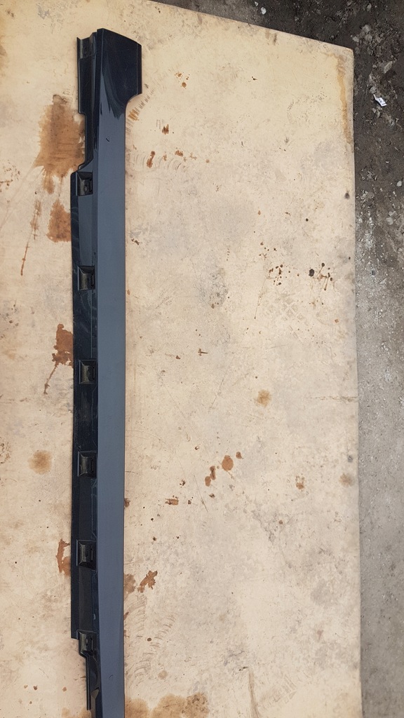 фото №1, Правая молдинг порог passat b8 3g0853858