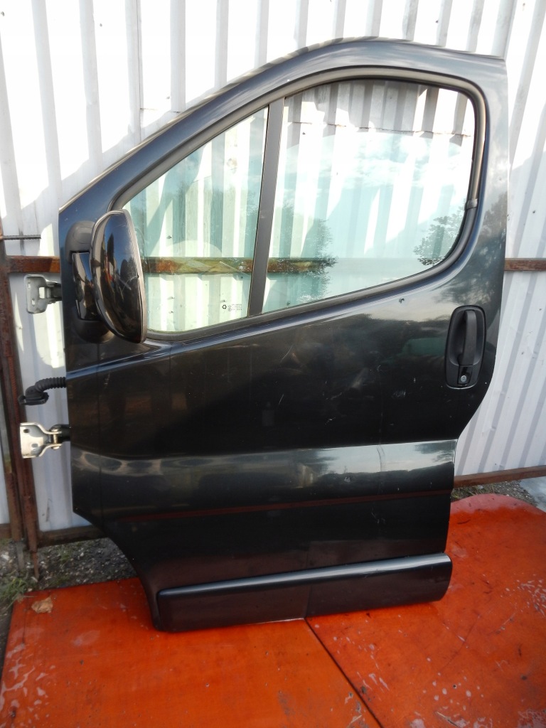 фото №1, Дверь левая перед trafic vivaro primastar 01-