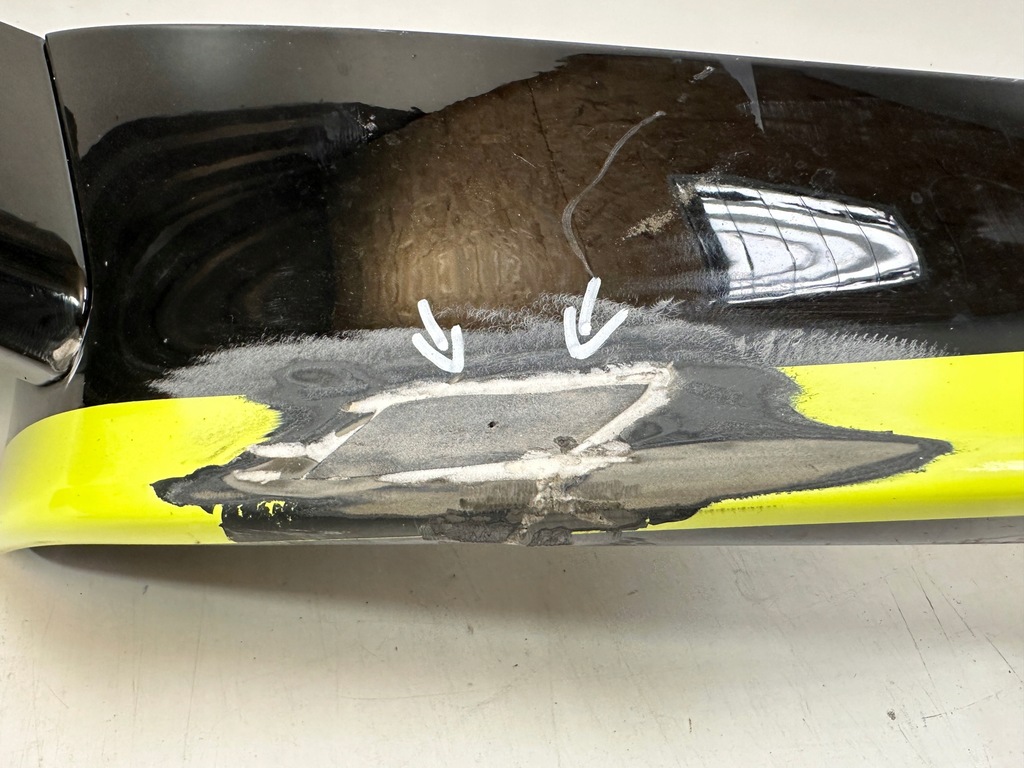 фото №11, Бампер задняя спойлер aston martin dbx