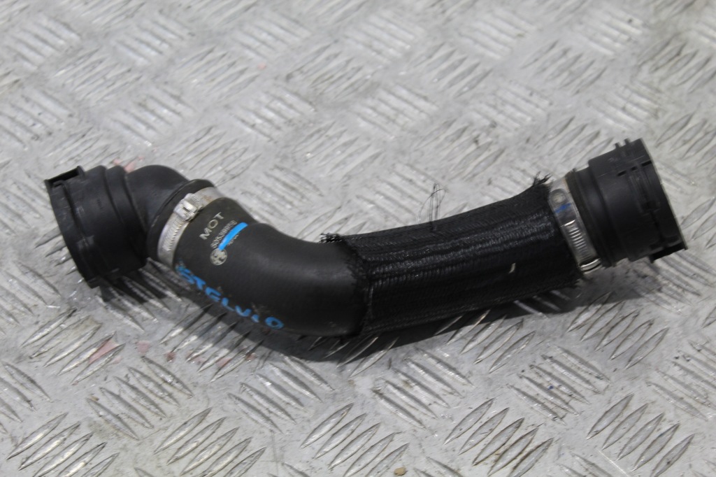 Купити Патрубок шланг води stelvio 50539956