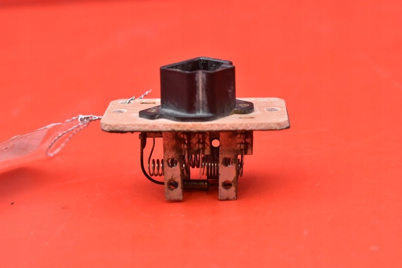 фото №5, Резистор обдув резистор резистор 4l3h-19a706-aa ford maverick 2 ii 04-07