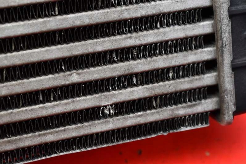 фото №15, Радіатор інтеркулер 9657073480 citroen c5 ii x7 iii 2.0 hdi 136 km 08-17