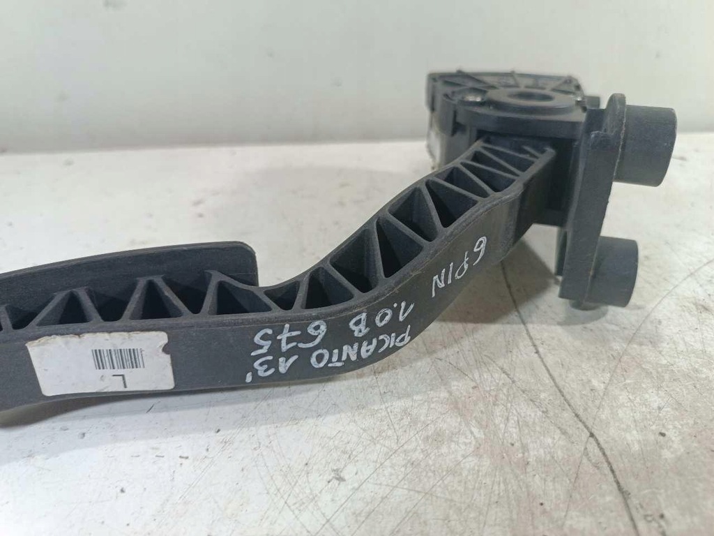 фото №5, Педаль газа потенциометр hyundai i20 1.1 crdi 35190-4a700