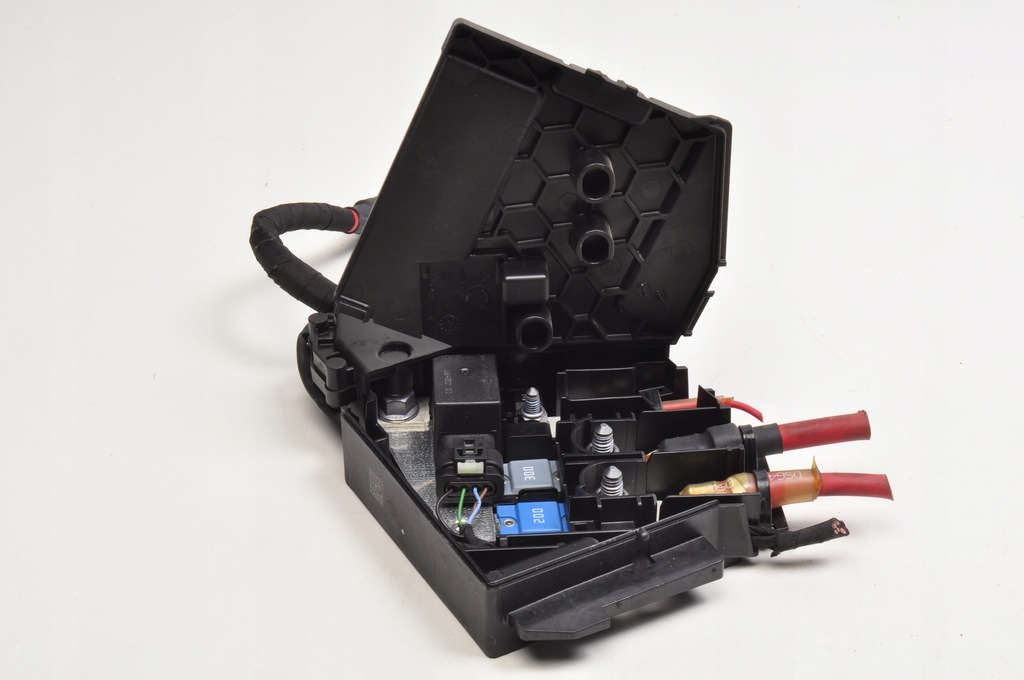 фото №6, Mercedes w177 w118 1.3 коробка предохранителей a1775404007