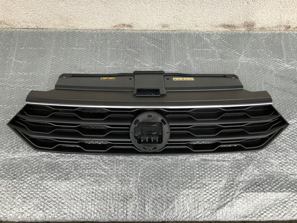 фото №1, Решётка радиатора решётка радиатора vw t roc t-roc 2ga