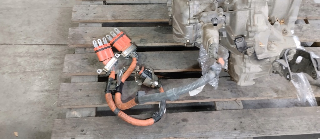 Коробка передач birgów автоматична lexus ct200h ct 200h 1,8 гібрид p8350311 Зі Шроту