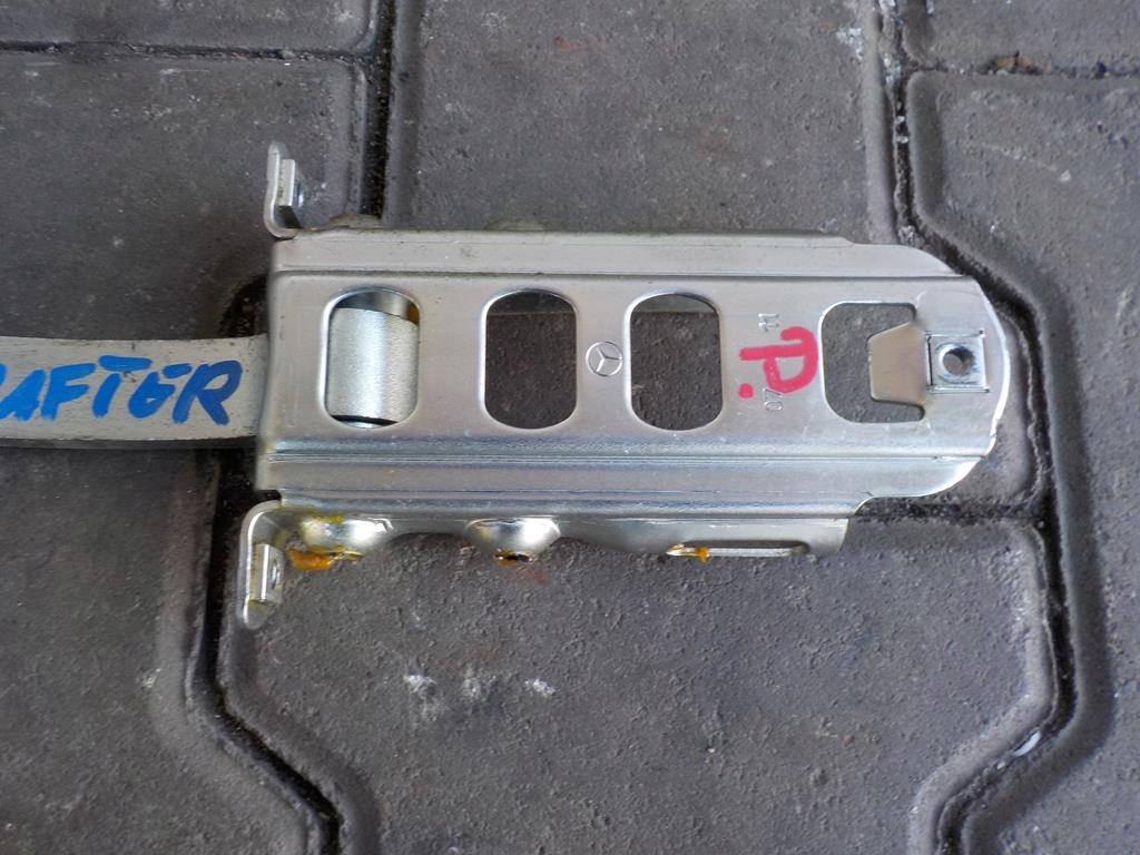 фото №4, Vw crafter sprinter ограничитель дверь передних