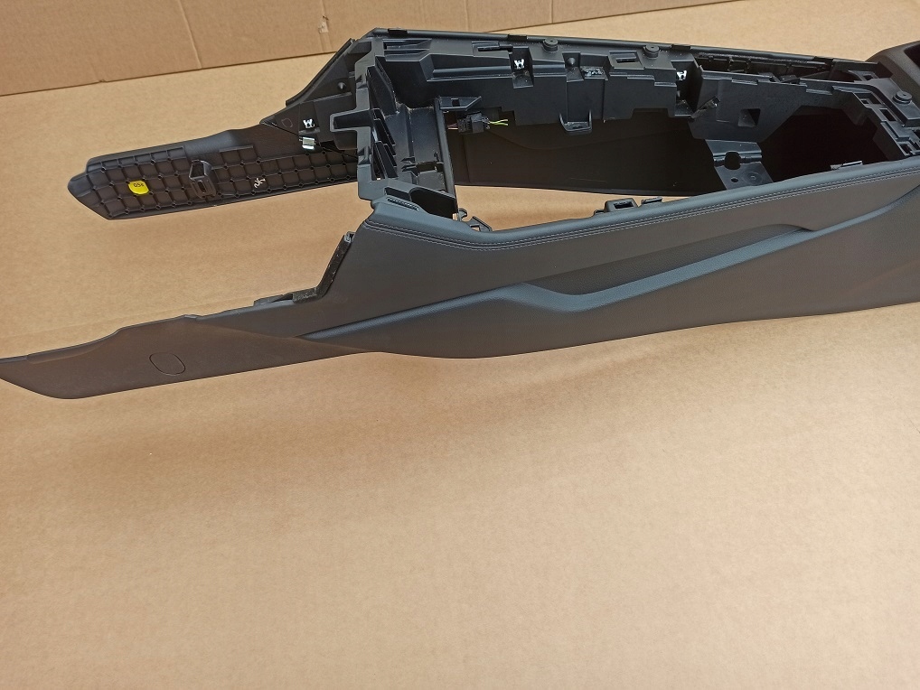 фото №6, Audi a4 b9 туннель средний подлокотник 8w0864283a