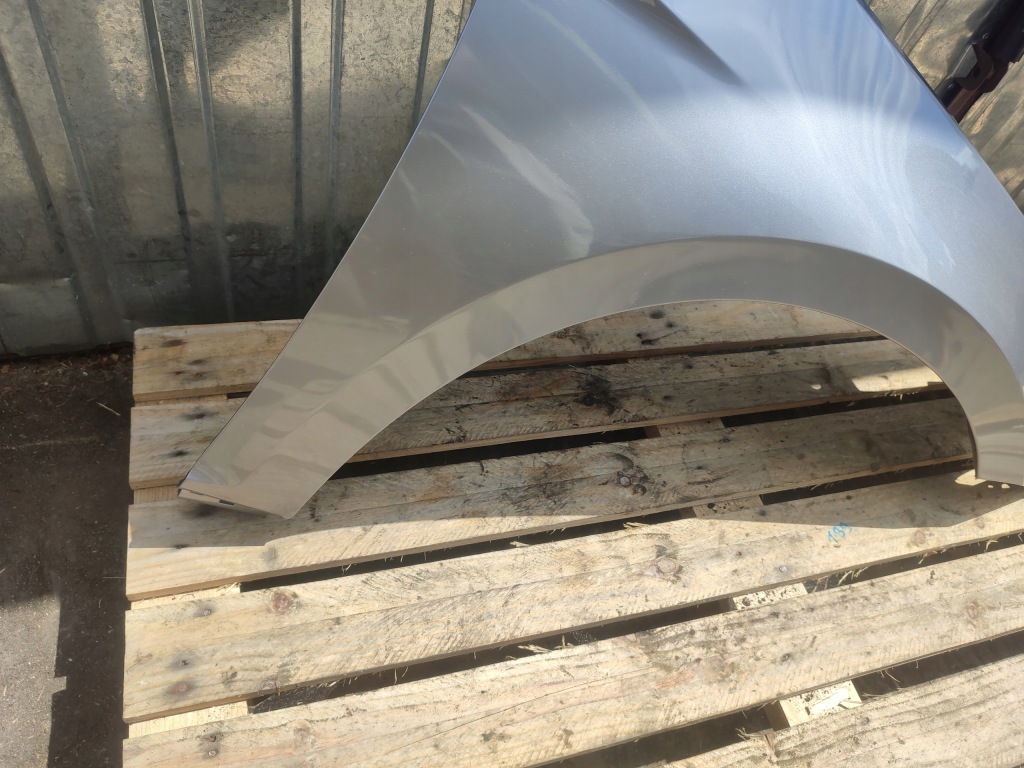 фото №8, Крила правий volkswagen passat b8 lb7s rożek