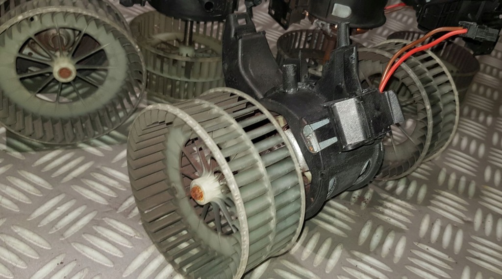 фото №8, Bmw e60 e61 e63 e64 вентилятор вентилятор отопителя обдув воздуходувка 6933910