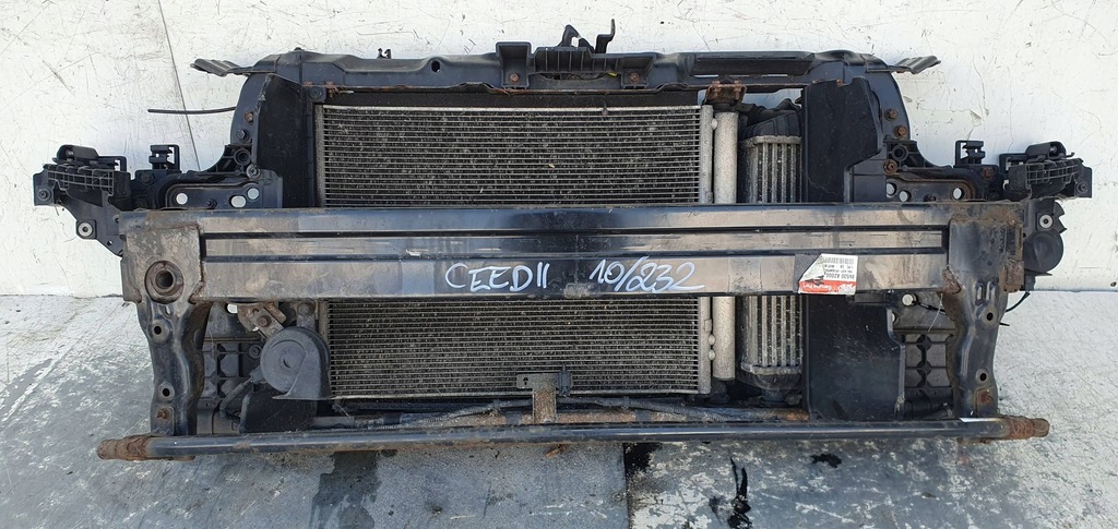 фото №1, Kia ceed ii 2 crdi 64101-a2000 pas передний