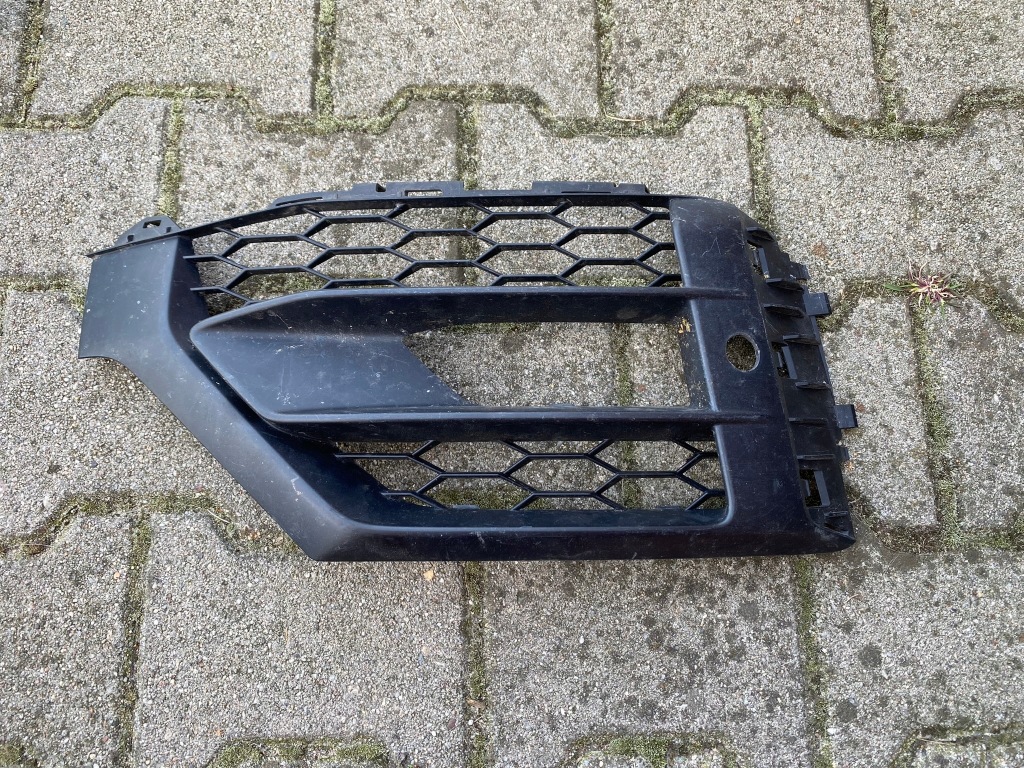 Купити Audi q2 s-line решітка заглушка бампера правий перед передня 81a807682c