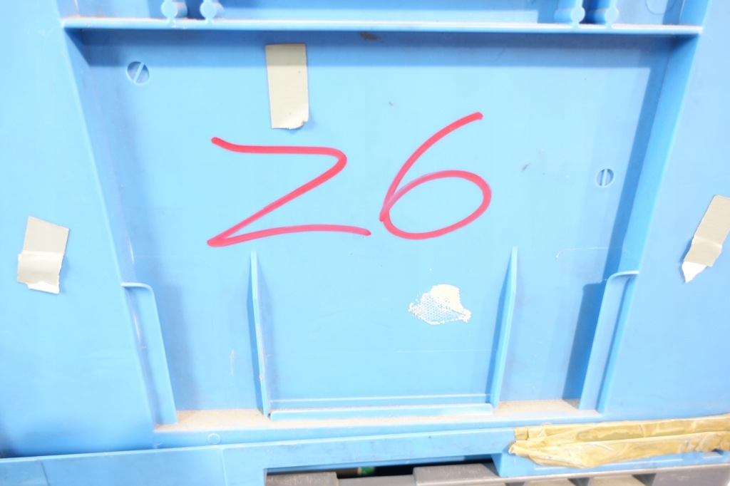 Кронштейн бампера крепления mustang 7r3v-8t234-a с Разборки