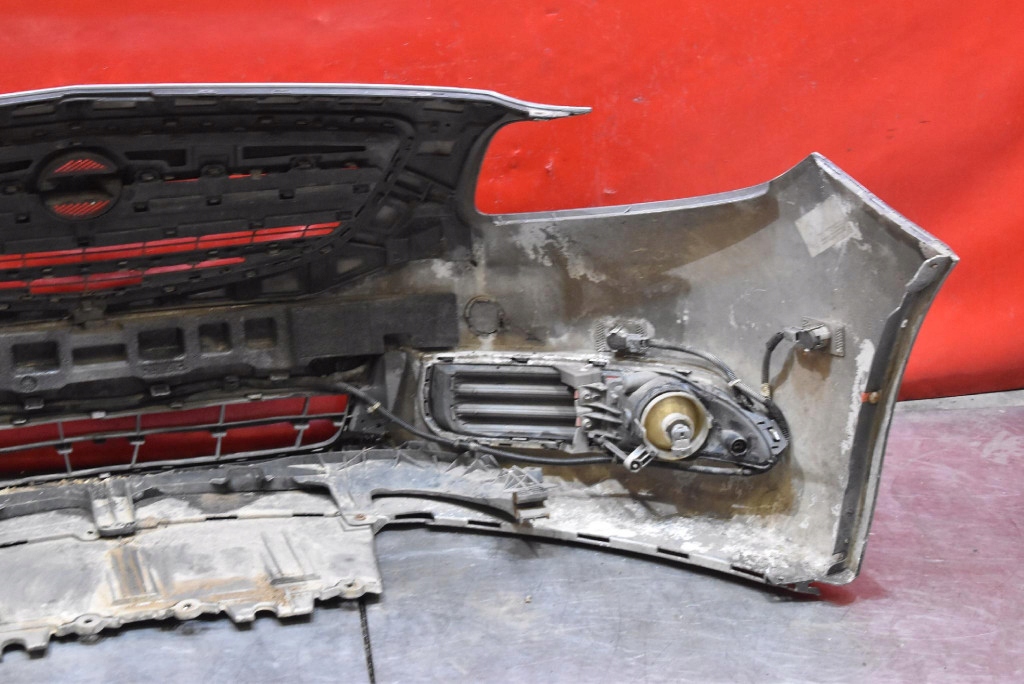 Бампер перед передній szary opel insignia a 08-14 в Україні