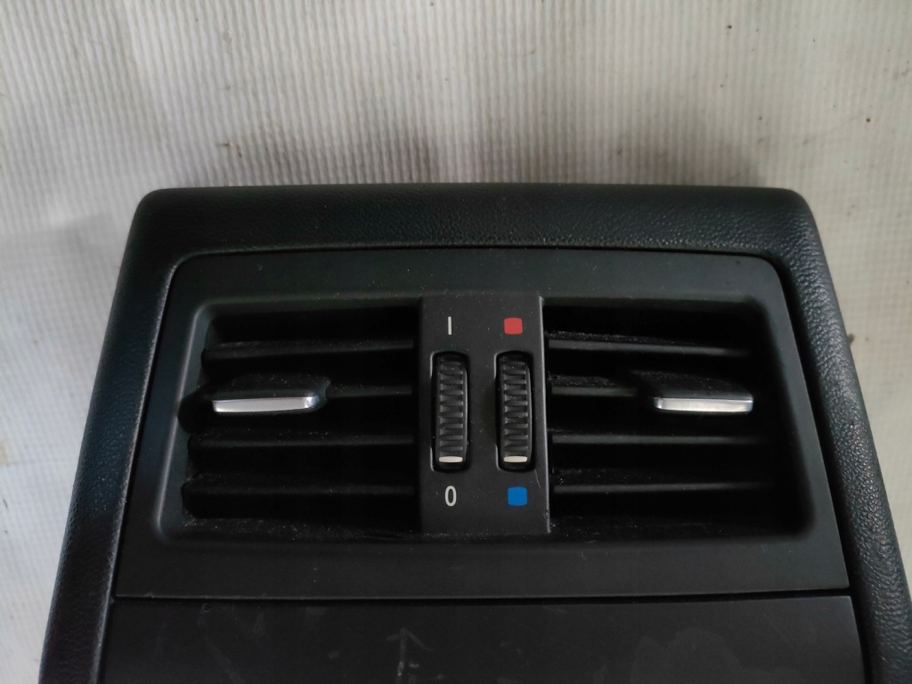 фото №3, Bmw e90 lift решітка обдув задня