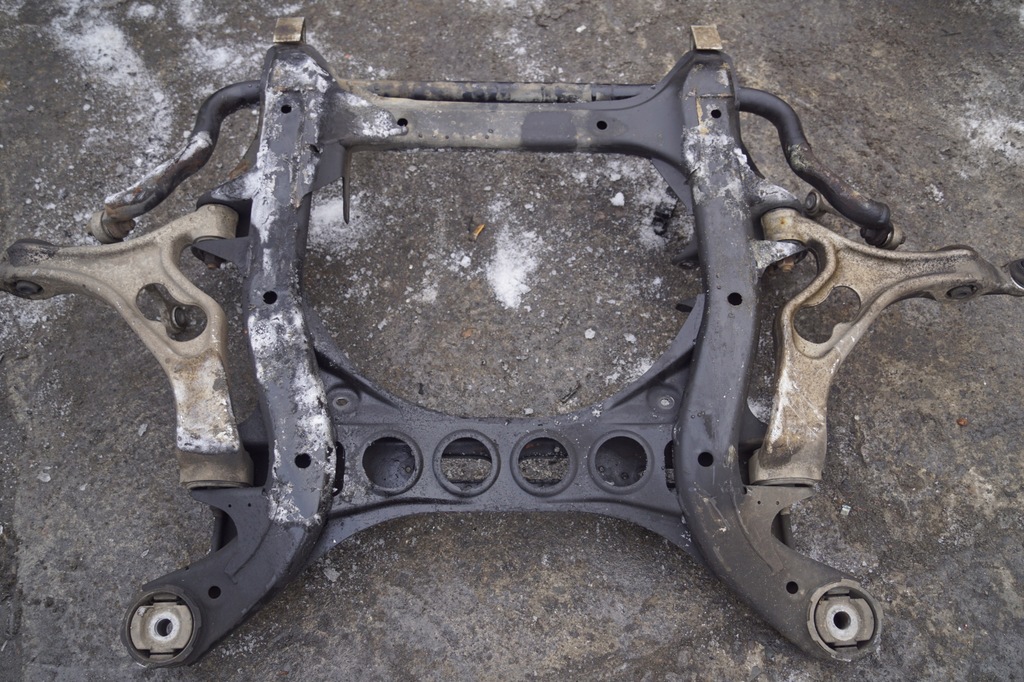 фото №8, Подрамник подрамник подвеска vw touareg ii 7p 3.0 tdi