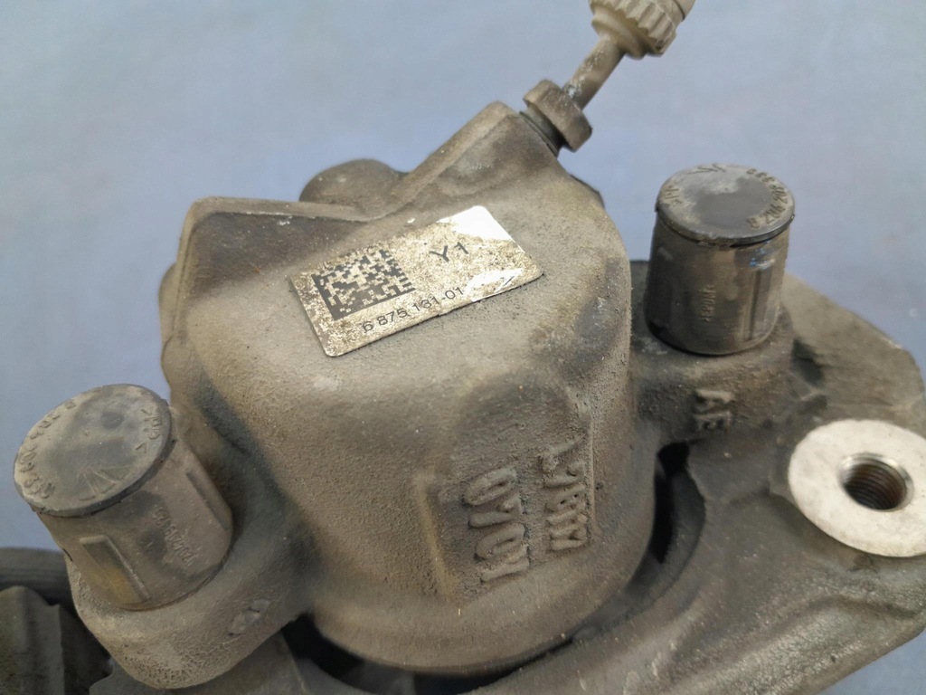 фото №4, Bmw 3 g20 2.0 b суппорт скоба перед левый 22/294