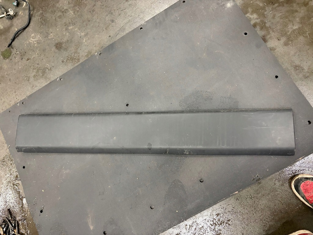 фото №1, Молдинг дверь боковых левая master iii 828210159r