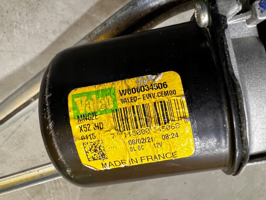 Механизм моторчик двигатель дворник dacia duster ii 2 с Разборки