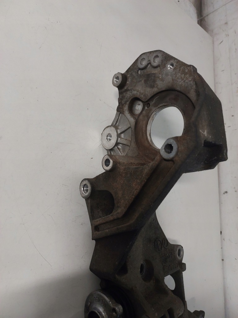 Кронштейн генератора 1.6 tdi cay vw seat skoda audi 03l903143k в Украине