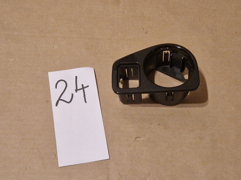 фото №1, Golf vii 7 рамка dekor выключателя света 5g1858060b новый оригинал