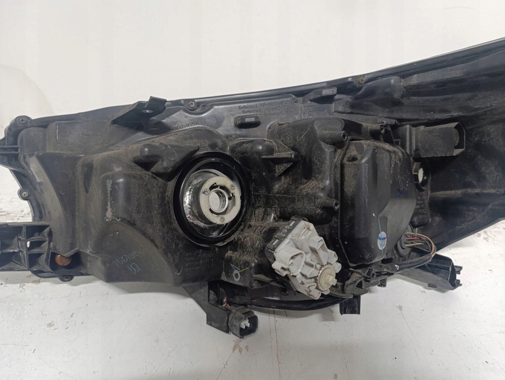 фото №14, Лампа правая передняя toyota hilux viii 8 full led 15-20