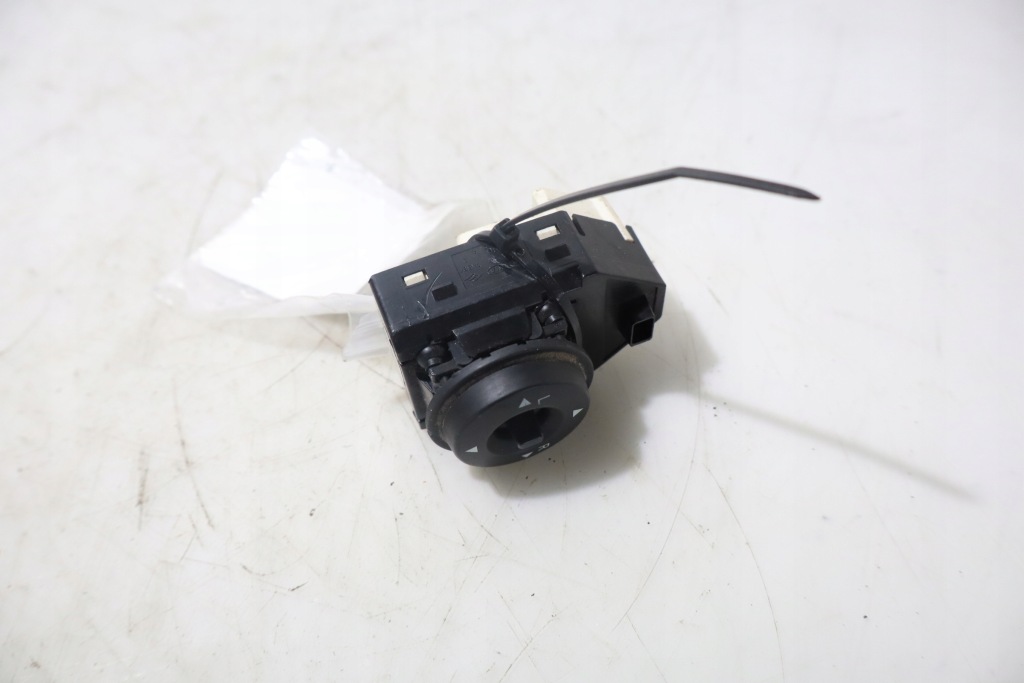 фото №1, Панель управление зеркал kia ceed i