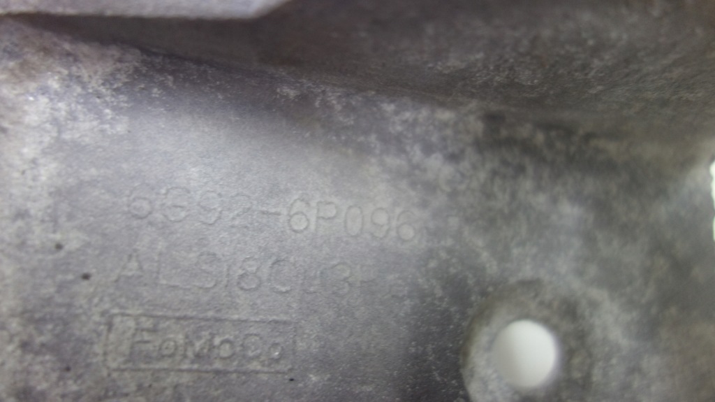 Volvo кронштейн кронштейн подушка двигателя 6g926p096fc Доставка