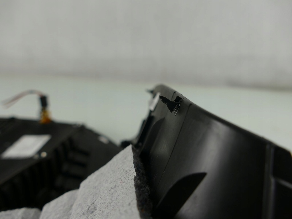 фото №10, Mini countryman s r60 обшивка багажника правый 9812318