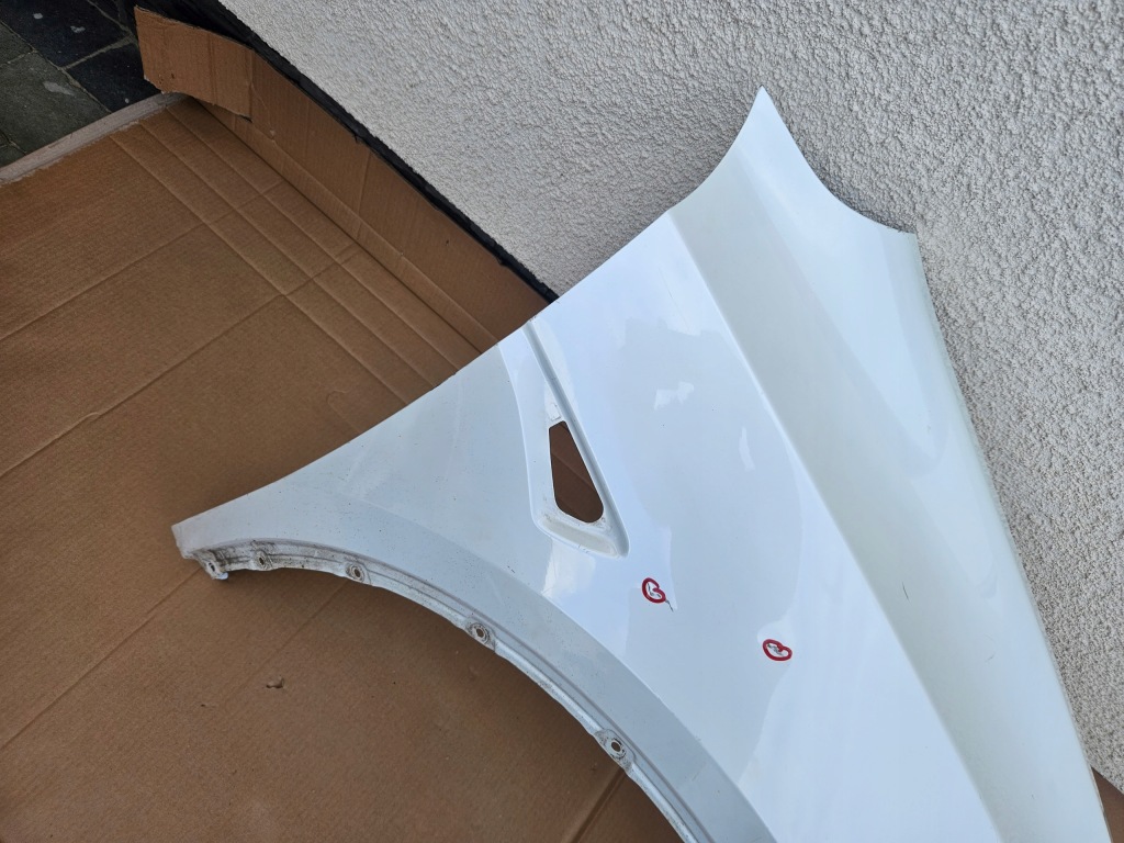 Tesla y крило перед правий 149347200c Недорого