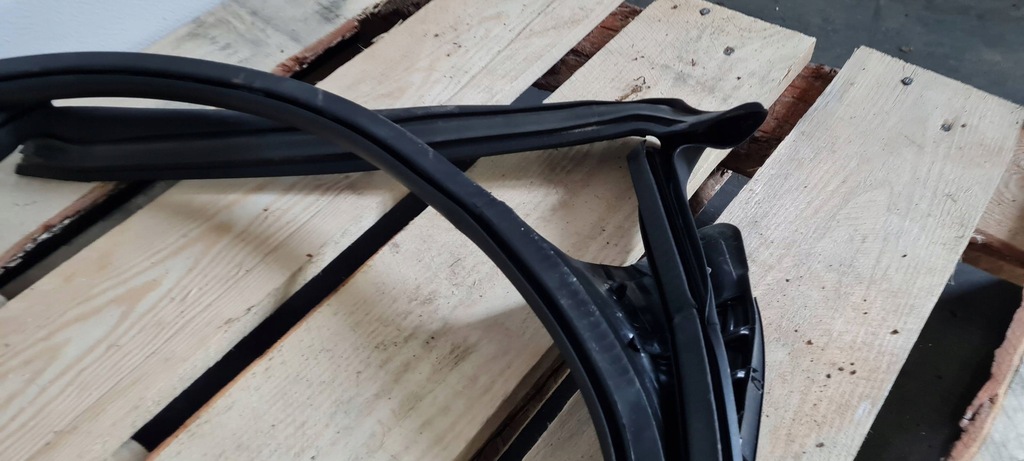 фото №9, Sq8 4m rsq8 q8 прокладка резиновый дверь правая правый перед 24r 4m8831708d