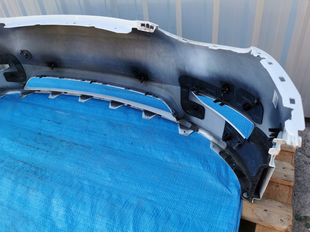 Tesla y 1540100-05-b бампер перед передній Ціна