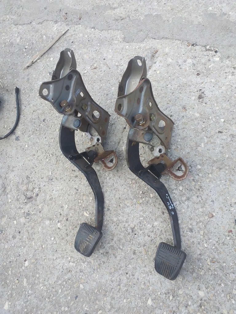 фото №1, Toyota celica vi 6 педаль зчеплення