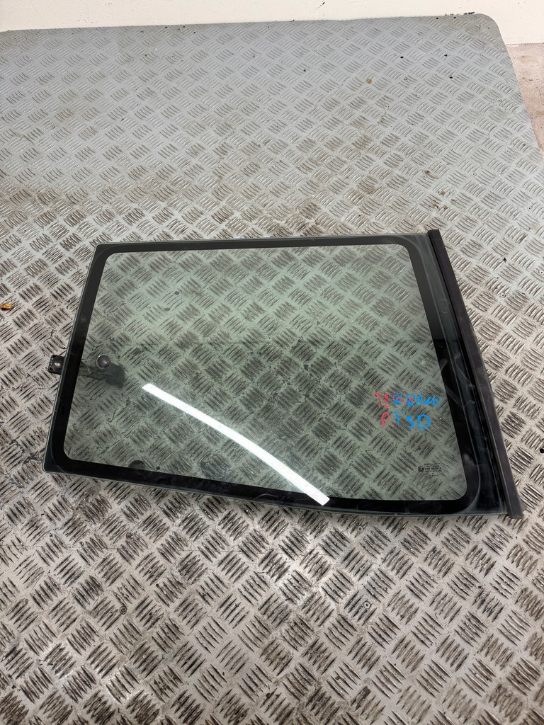 фото №1, Скло двері правий задня кузовна nissan terrano ii 3d